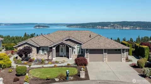 1043 Wyndham Way, Camano Island, WA 98282