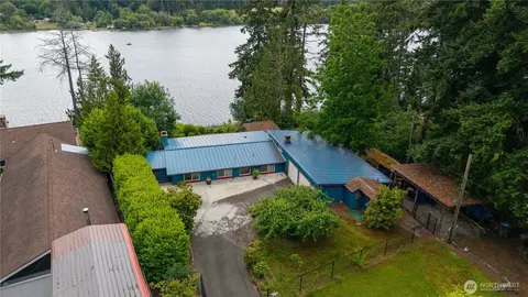 301 W Lake Isabella Loop, Shelton, WA 98584