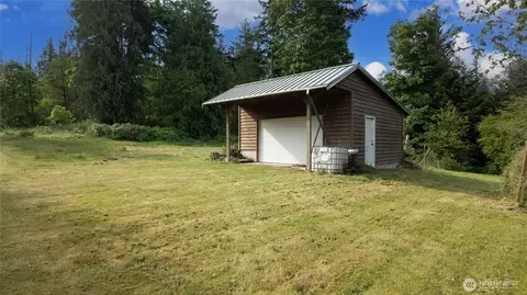 70 Saratoga Dr, Hat Island, WA 98206