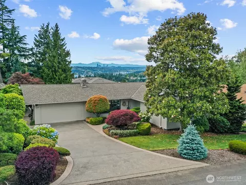 4279 133rd Ave SE, Bellevue, WA 98006