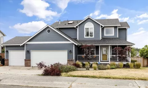 1683 SW Union St, Oak Harbor, WA 98277