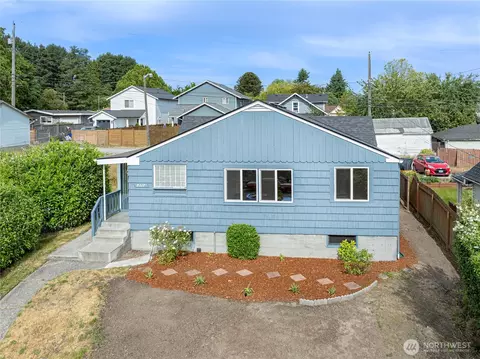 2117 S Ash St, Tacoma, WA 98405