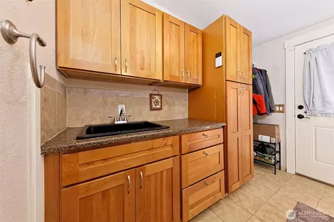 561 E Krabbenhoft Rd, Grapeview, WA 98546 photo 24
