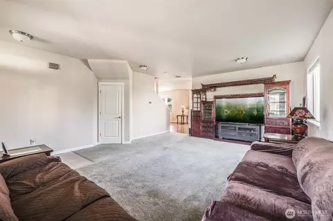 Living - 7811 238th St Ct E, Graham, WA 98338 photo 2 of 2