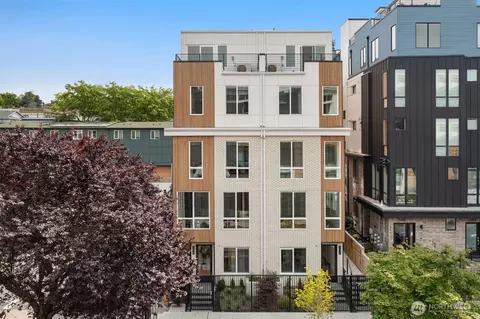 Exterior - 222 B 10th Ave E, Seattle, WA 98102 photo 4 of 4