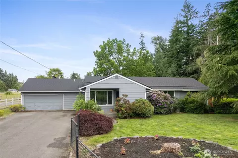 2220 91st St E, Tacoma, WA 98445