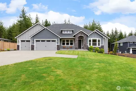 5560 Skyfall Pl NW, Bremerton, WA 98312