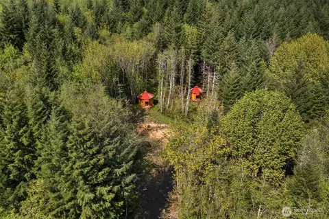 184 Labarre Rd, Chehalis, WA 98532