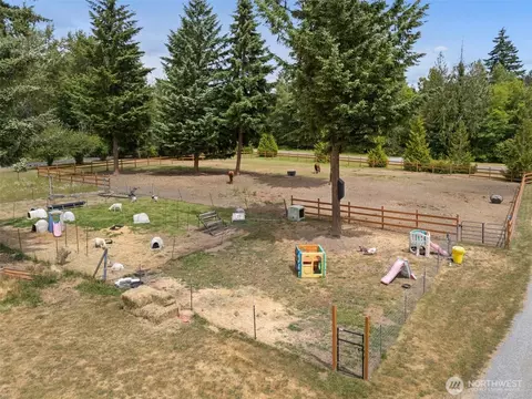 Exterior - 33320 27th Ave E, Roy, WA 98580 photo 5 of 6