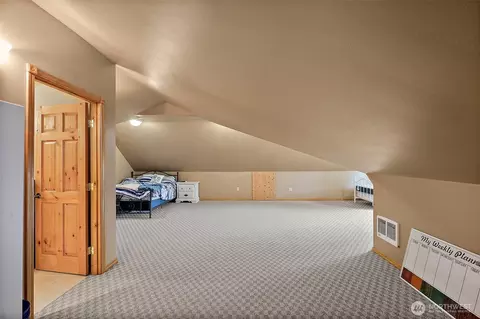 Bedroom - 33320 27th Ave E, Roy, WA 98580 photo 5 of 7