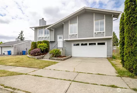 1938 66th Ave NE, Tacoma, WA 98422
