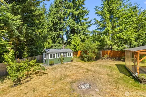 Exterior - 10813 29th Dr SE, Everett, WA 98208 photo 3 of 5
