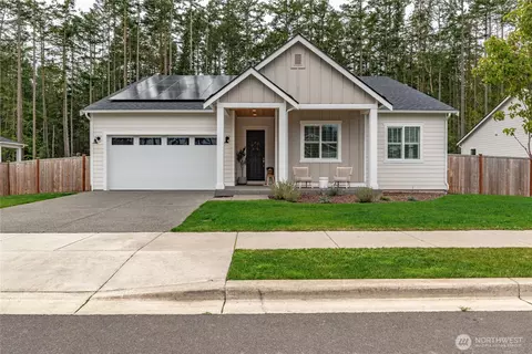 4561 Albatross St, Port Townsend, WA 98368