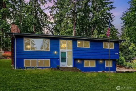 475 Mt Hood Dr SW, Issaquah, WA 98027