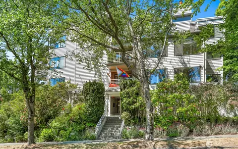 1100 E Harrison St #103, Seattle, WA 98102