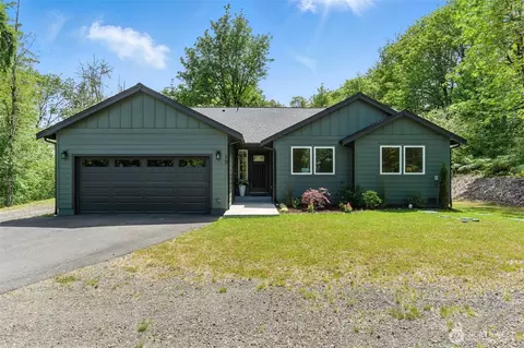 10 Cornwall Rd SW, Lakebay, WA 98349