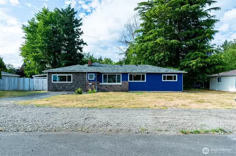 4710 18th Ave SE, Lacey, WA 98503