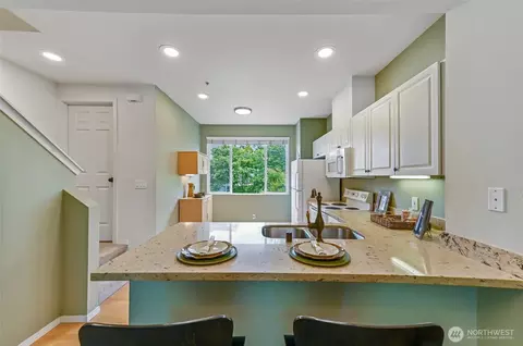 11920 NE 163rd Pl, Bothell, WA 98011 photo 8