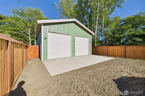 702 N 3rd St, Westport, WA 98595