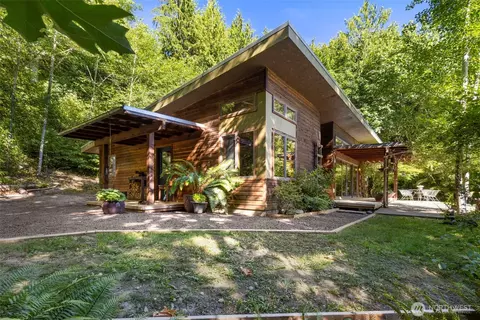 2397 Center Rd, Chimacum, WA 98325