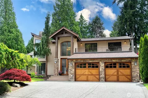 16915 SE 39th St, Bellevue, WA 98008