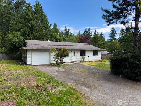 6420 NE Nelson St, Suquamish, WA 98392