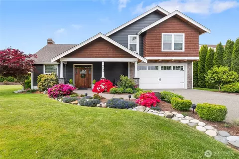 8633 Ashbury Ct, Blaine, WA 98230