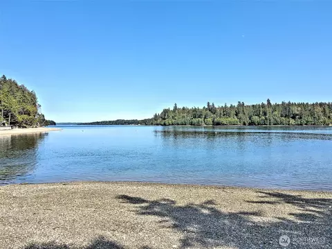 131 E Rustle Way, Grapeview, WA 98546 photo 10