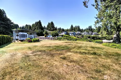 131 E Rustle Way, Grapeview, WA 98546 photo 23