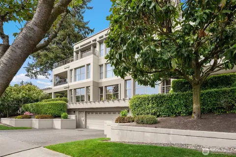 101 99th Ave NE #201, Bellevue, WA 98004