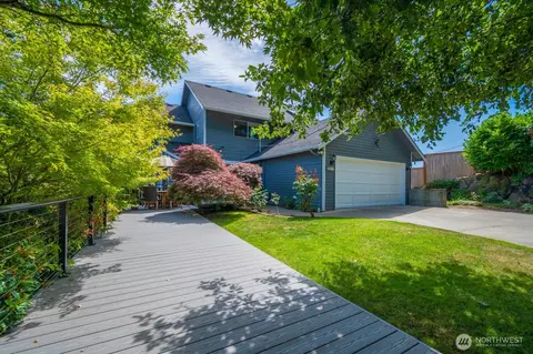 3217 48th Ave SW, Seattle, WA 98116