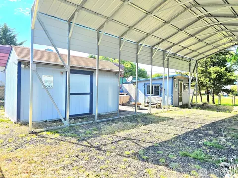 124 Victoria Loop NE, Ocean Shores, WA 98569