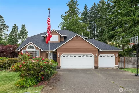 9114 80th Ave SW, Lakewood, WA 98498