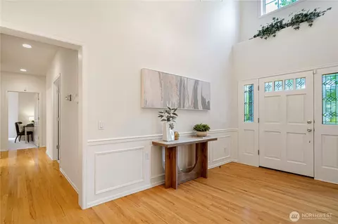 Entry Way - 1912 243rd Pl SE, Bothell, WA 98021 photo 3 of 3