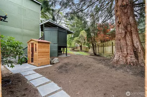 Exterior - 107 219th Pl SE, Bothell, WA 98021 photo 11 of 12