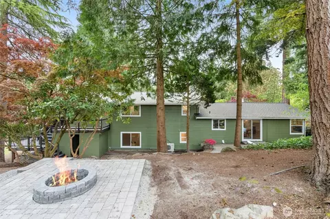Exterior - 107 219th Pl SE, Bothell, WA 98021 photo 4 of 12