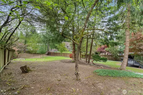 Exterior - 107 219th Pl SE, Bothell, WA 98021 photo 6 of 12
