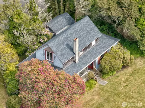 View/Area - 209 3rd St SE, Long Beach, WA 98631 photo 1 of 6