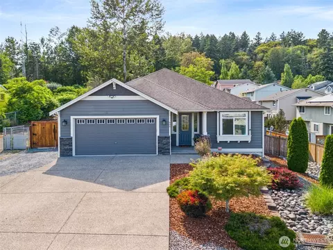 606 70th Ave E, Fife, WA 98424