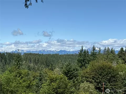31 NE Sail Loft Ct, Belfair, WA 98528
