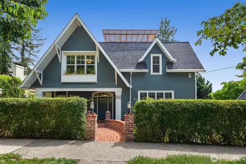 6028 38th Ave NE, Seattle, WA 98115