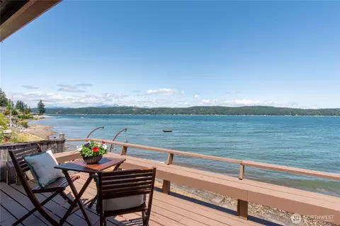 15401 E State Rt 106, Belfair, WA 98528