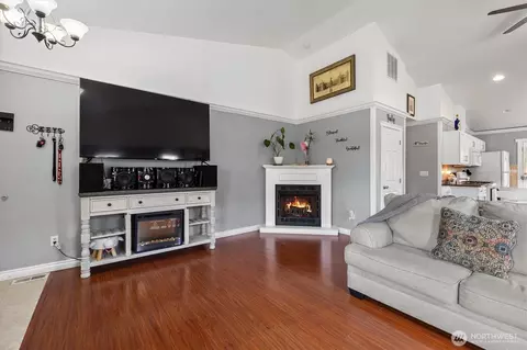 139 169th St E, Spanaway, WA 98387 photo 5