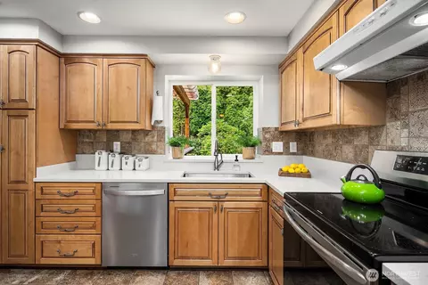 Kitchen - 409 169th St SE, Bothell, WA 98012 photo 1 of 5