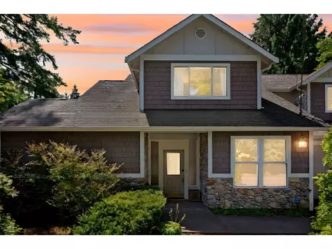 7531 NE 155th St, Kenmore, WA 98028
