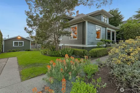 4117 44th Ave SW, Seattle, WA 98116