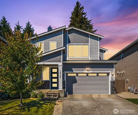 18205 137th Pl SE, Renton, WA 98058