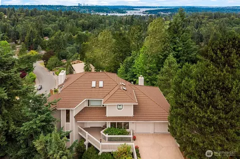 4811 Somerset Dr SE, Bellevue, WA 98006