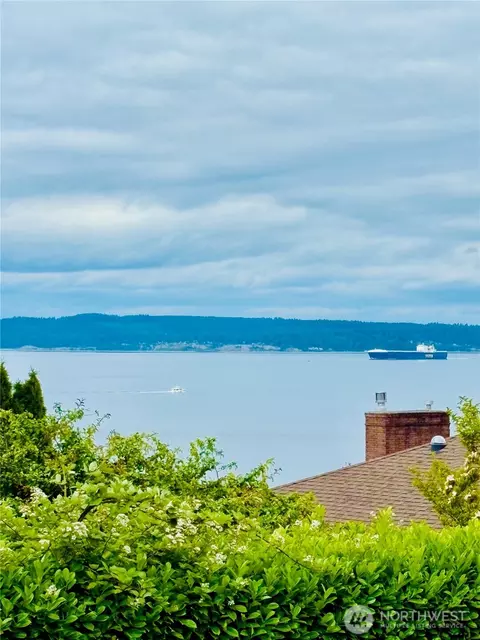 9502 23rd Ave NW, Seattle, WA 98117