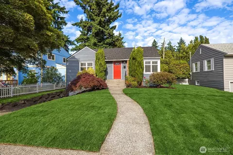 8046 40th Ave NE, Seattle, WA 98115